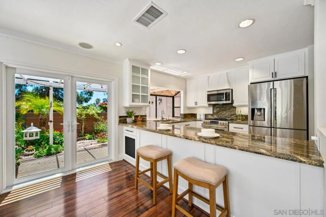 14265 Manzella, San Diego, CA 92129