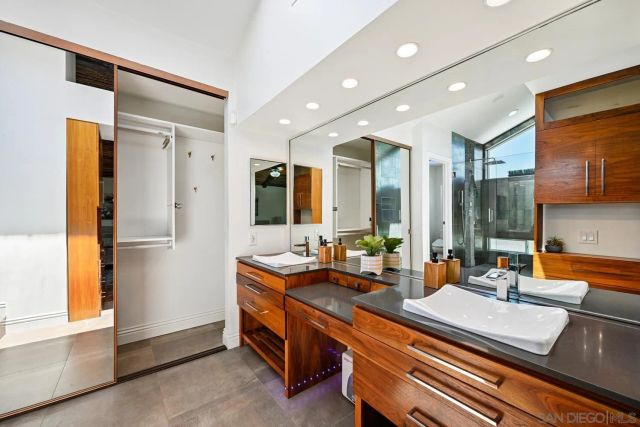 14265 Manzella, San Diego, CA 92129