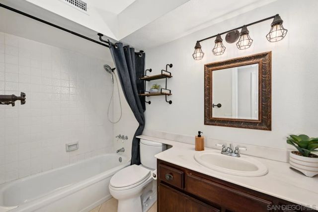 14265 Manzella, San Diego, CA 92129