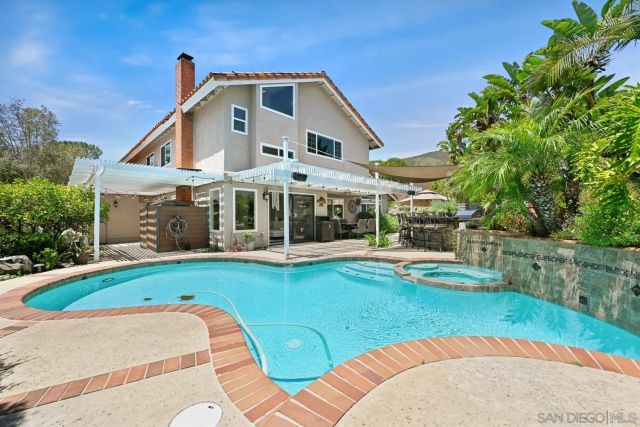 14265 Manzella, San Diego, CA 92129