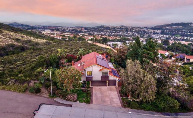 14265 Manzella, San Diego, CA 92129