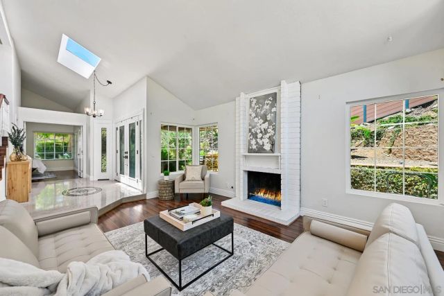14265 Manzella, San Diego, CA 92129