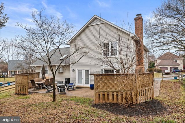 5200 HONEYSUCKLE CT, Centreville, VA 20120