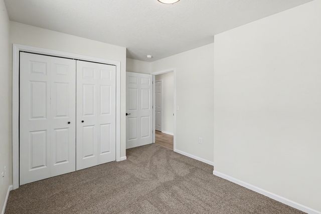 321 E 8th Street S, Newton, IA 50208