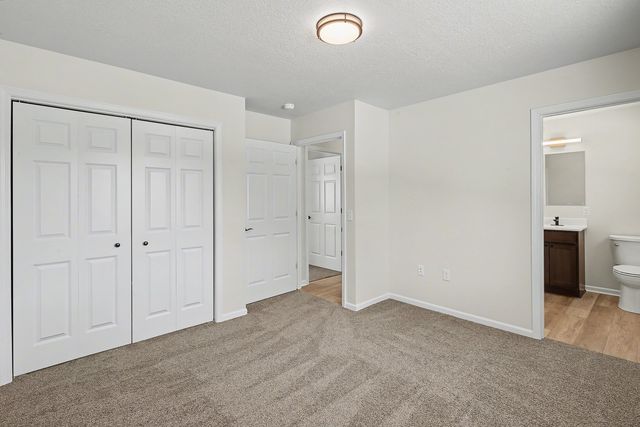 321 E 8th Street S, Newton, IA 50208