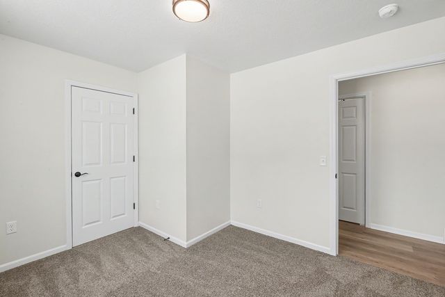 321 E 8th Street S, Newton, IA 50208