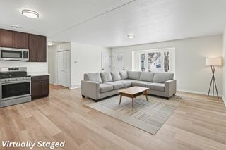 321 E 8th Street S, Newton, IA 50208