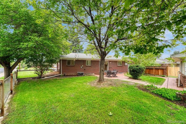 408 Scranton Street, Aurora, CO 80011