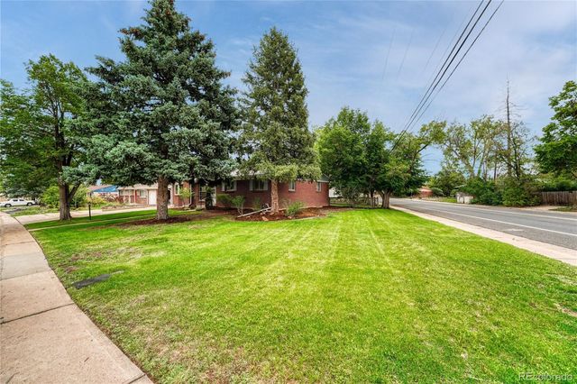 408 Scranton Street, Aurora, CO 80011