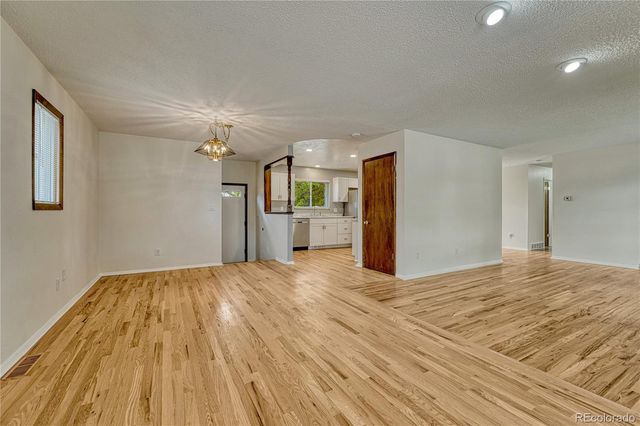 408 Scranton Street, Aurora, CO 80011