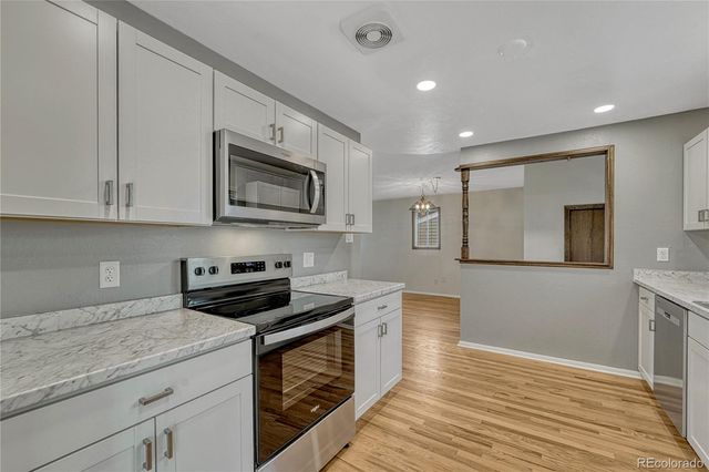 408 Scranton Street, Aurora, CO 80011