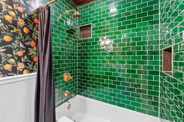 2450 Ashdale DR D-106, Austin, TX 78757