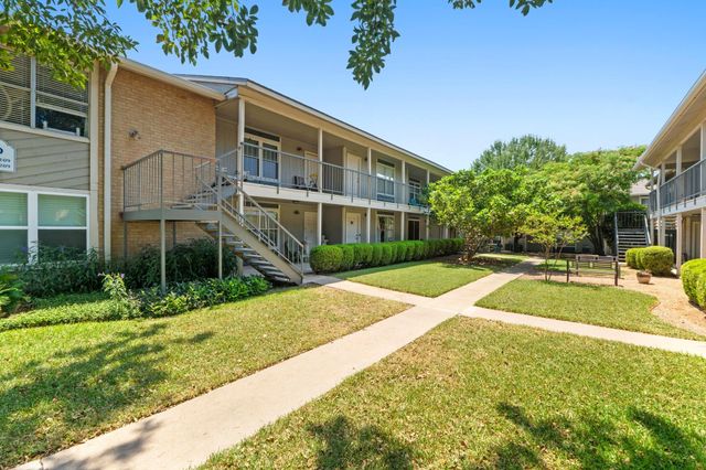 2450 Ashdale DR D-106, Austin, TX 78757