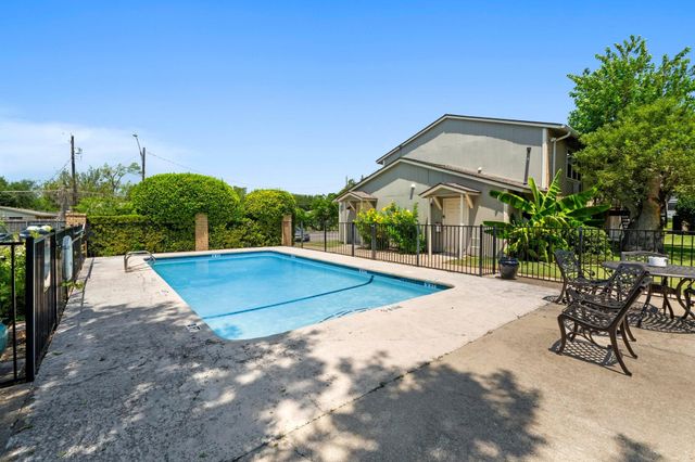 2450 Ashdale DR D-106, Austin, TX 78757