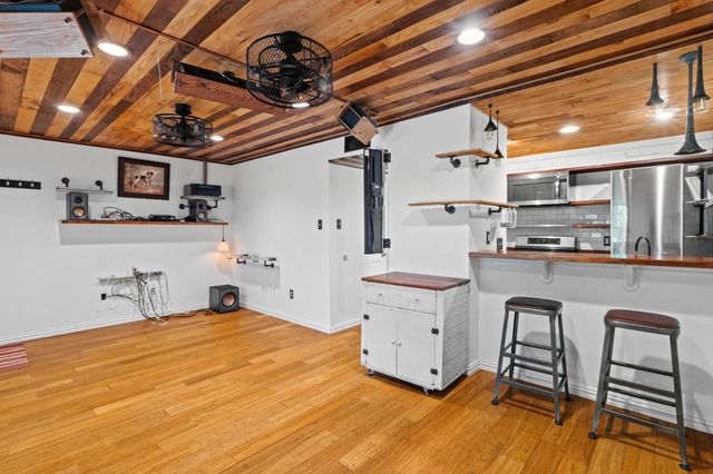 2450 Ashdale DR D-106, Austin, TX 78757