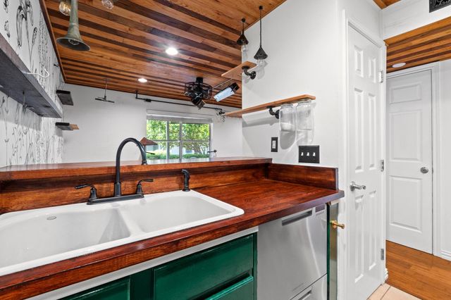 2450 Ashdale DR D-106, Austin, TX 78757