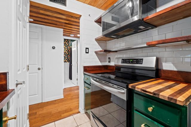 2450 Ashdale DR D-106, Austin, TX 78757