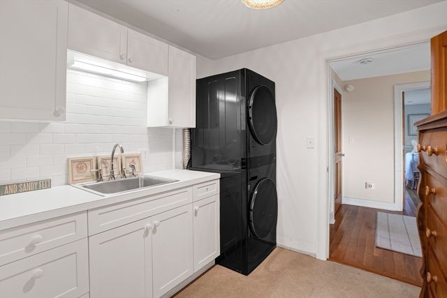 4 Noman's Watch Road, Aquinnah, MA 02535