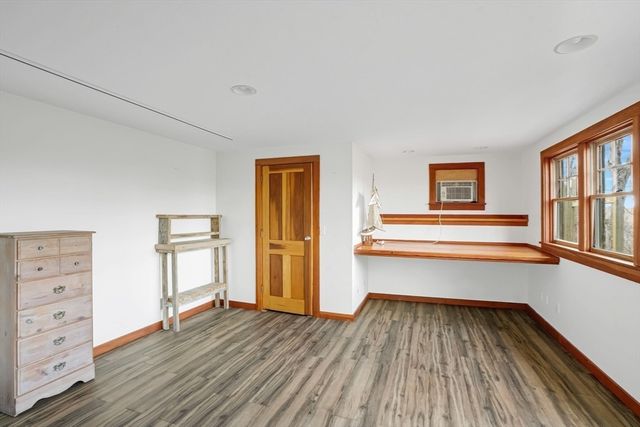 4 Noman's Watch Road, Aquinnah, MA 02535