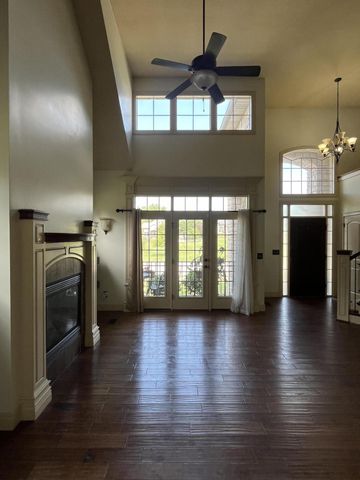 2606 STRATFORD CHASE CIR, Columbia, MO 65201