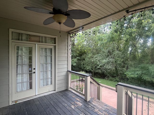 2606 STRATFORD CHASE CIR, Columbia, MO 65201