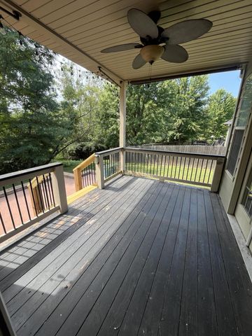 2606 STRATFORD CHASE CIR, Columbia, MO 65201