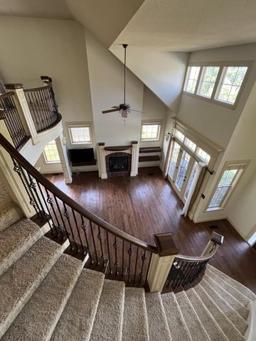 2606 STRATFORD CHASE CIR, Columbia, MO 65201