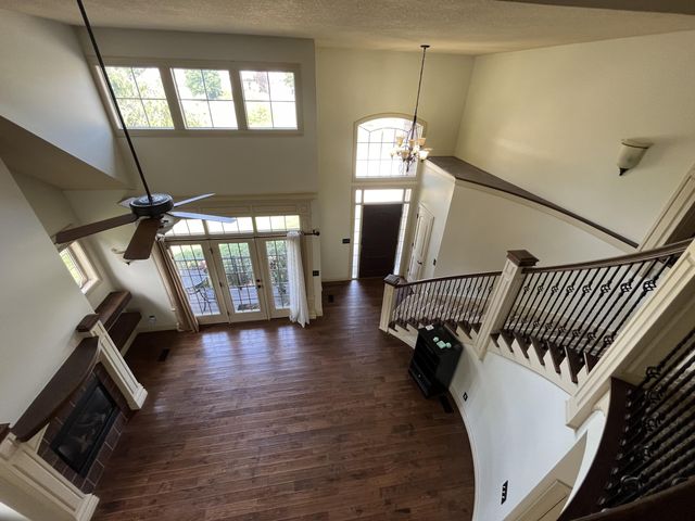 2606 STRATFORD CHASE CIR, Columbia, MO 65201