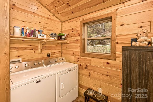 130 Charity Lane, Candler, NC 28715