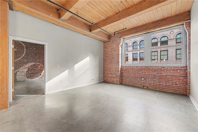 712 Broadway Boulevard 503, Kansas City, MO 64105