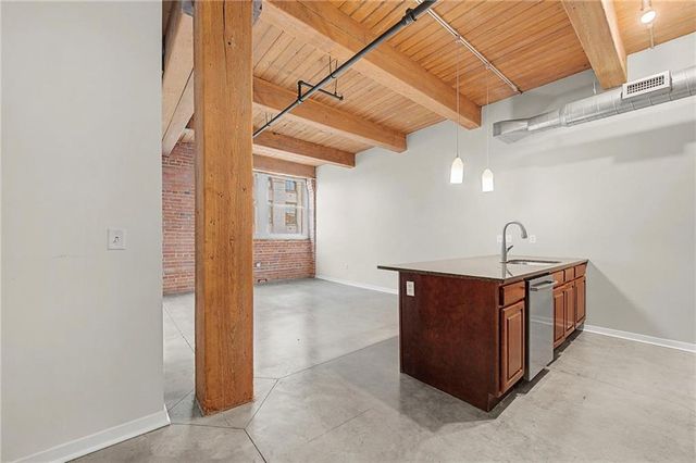 712 Broadway Boulevard 503, Kansas City, MO 64105