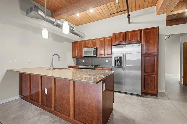 712 Broadway Boulevard 503, Kansas City, MO 64105