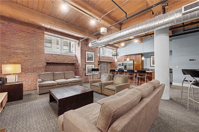 712 Broadway Boulevard 503, Kansas City, MO 64105