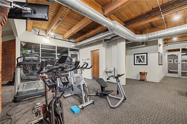 712 Broadway Boulevard 503, Kansas City, MO 64105