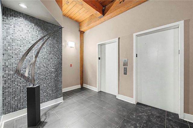 712 Broadway Boulevard 503, Kansas City, MO 64105