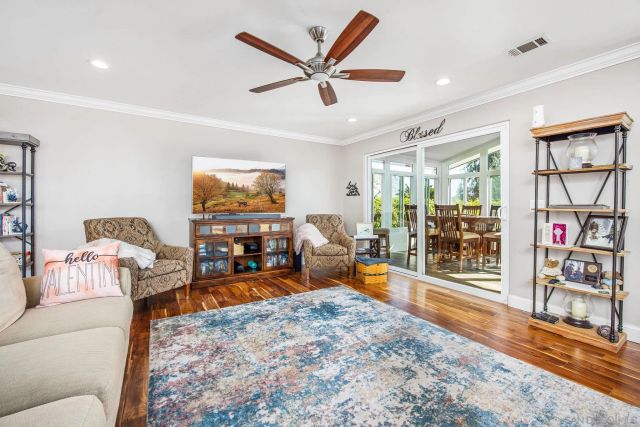 9139 Inverness Rd, Santee, CA 92071