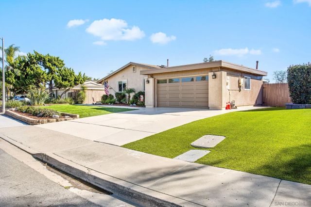 9139 Inverness Rd, Santee, CA 92071