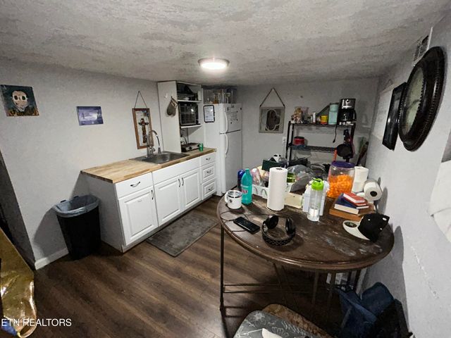 1874 Beech St, Knoxville, TN 37920