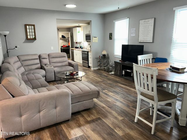 1874 Beech St, Knoxville, TN 37920