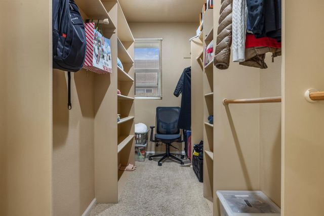 2067 Robin Hood Ln, Merced, CA 95340