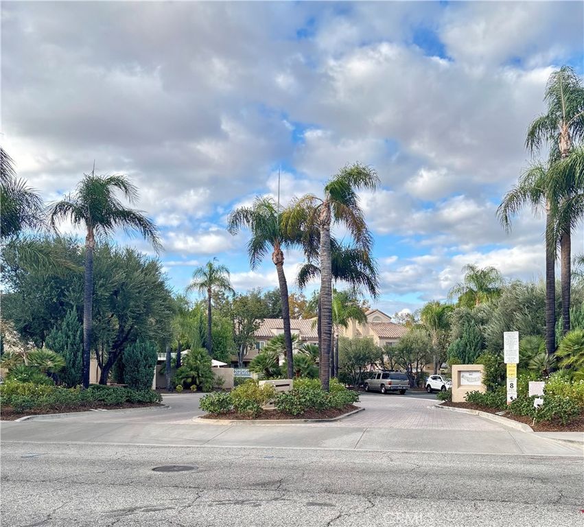23811 Del Monte, Valencia, CA 91355 — photo 3