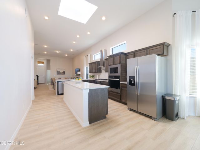 3856 Object Pl, El Paso, TX 79938