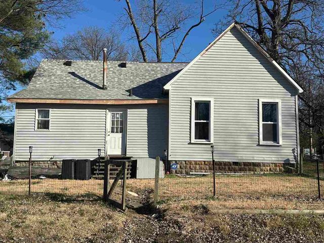 723 N 9th Street, Murphysboro, IL 62966