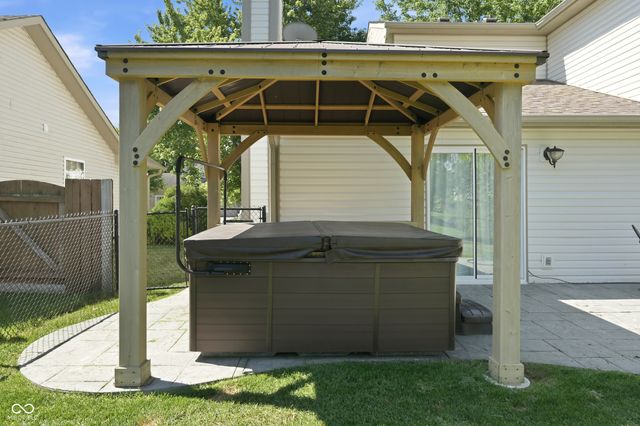 6548 Mallard Landing, Fishers, IN 46038