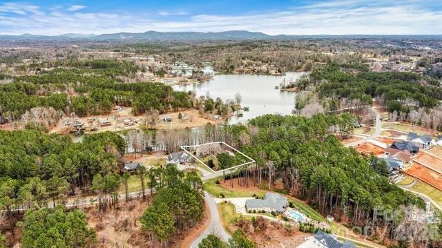 6124 Plantation Pointe Drive, Granite Falls, NC 28630