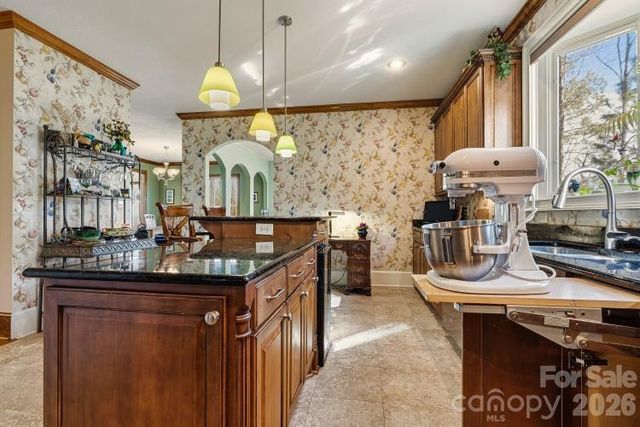 6124 Plantation Pointe Drive, Granite Falls, NC 28630