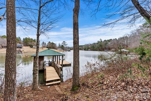 6124 Plantation Pointe Drive, Granite Falls, NC 28630