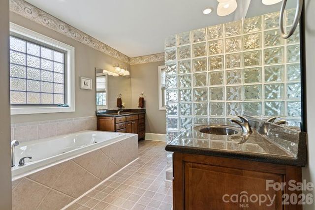 6124 Plantation Pointe Drive, Granite Falls, NC 28630