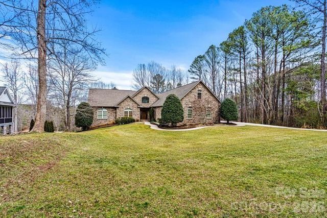 6124 Plantation Pointe Drive, Granite Falls, NC 28630