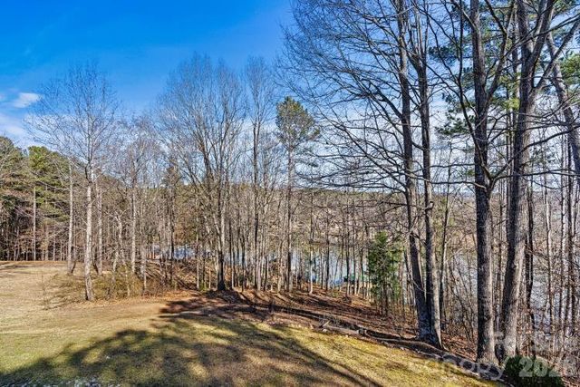 6124 Plantation Pointe Drive, Granite Falls, NC 28630